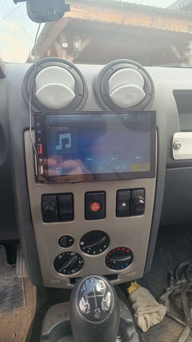 Vând Logan pikup 1.5 2009!!