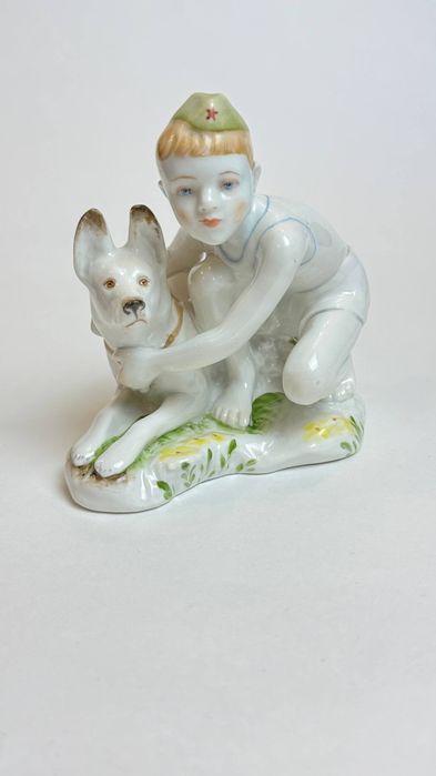 Фарфоровые статуэтки