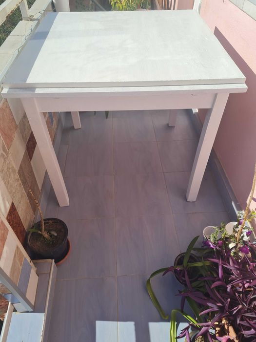 Продавам кухненска маса - разтегателна