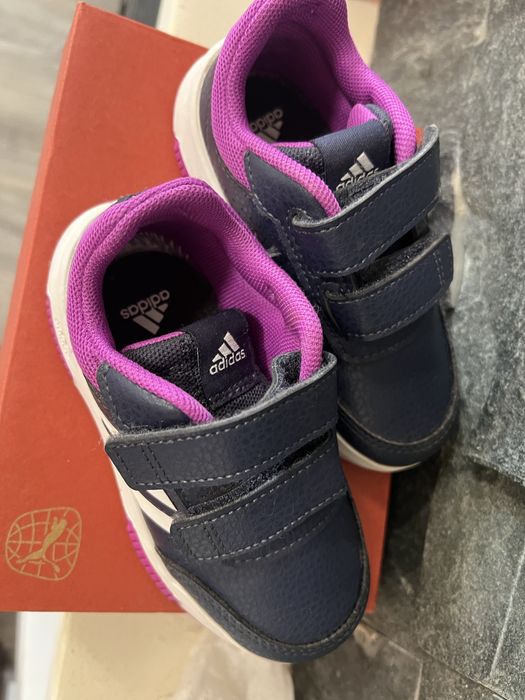 Маратонки за момиче