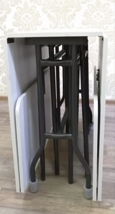 Продаю раскладной стол