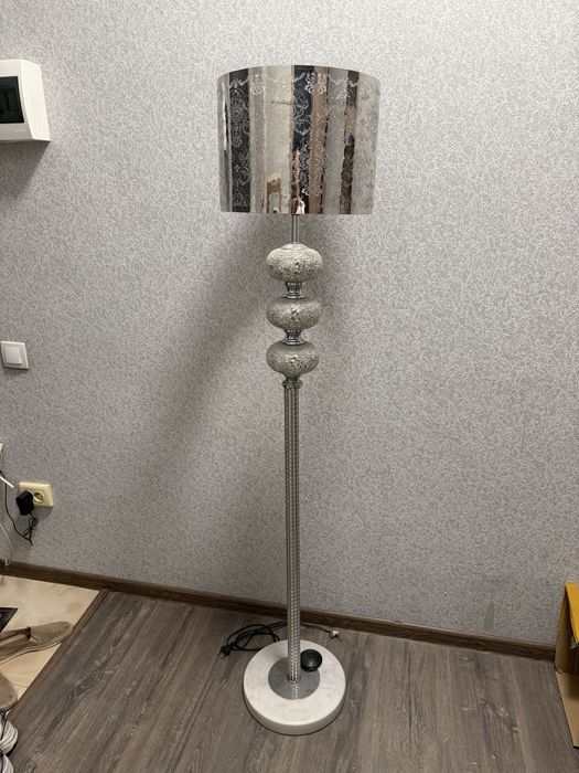 Торшер светильник