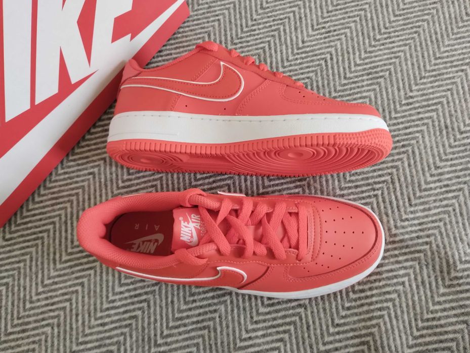 Nike Air Max Red маратонки номер 37.5