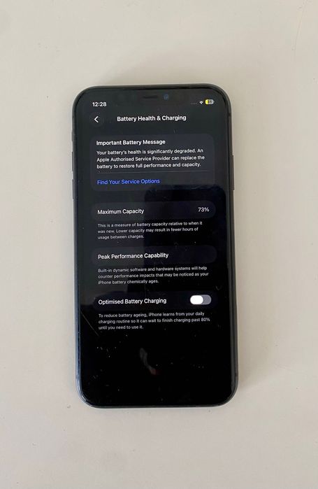 iPhone 11 64GB, îngrijit, liber de rețea, cutie