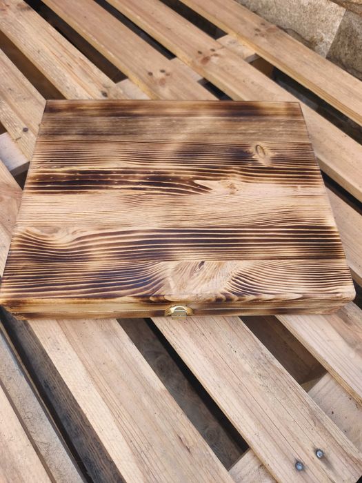 Дървена кутия за воблери