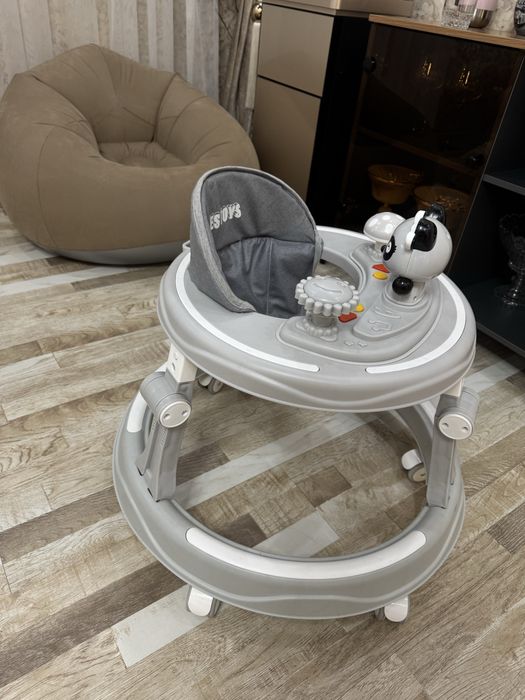 Срочно продаются Ходунки серого цвета новые