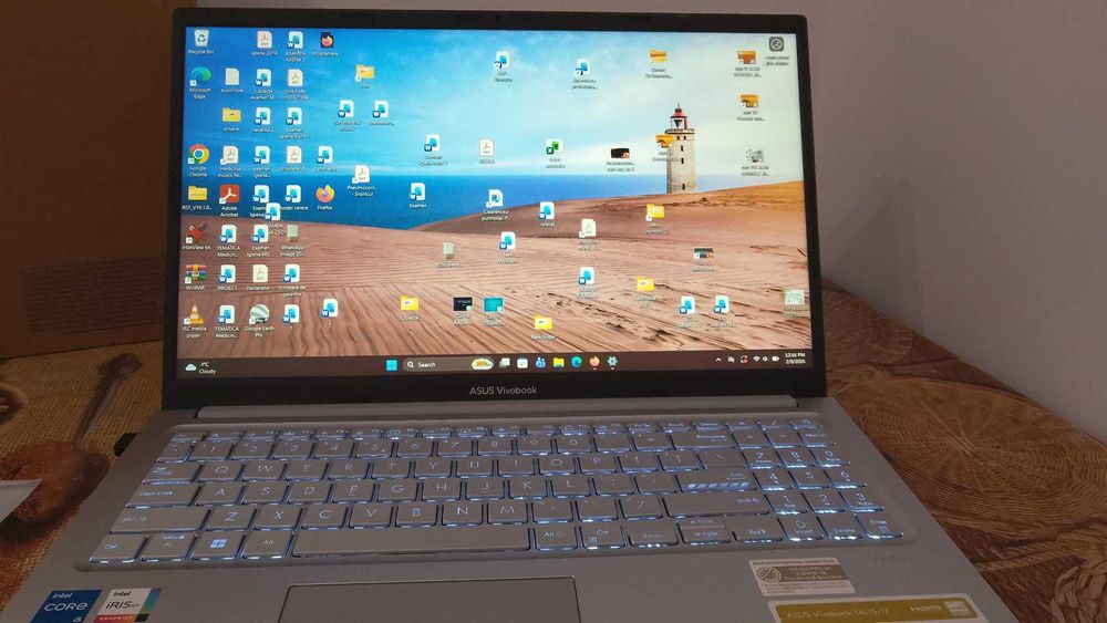 LAPTOP Asus 16 GB, în garanție