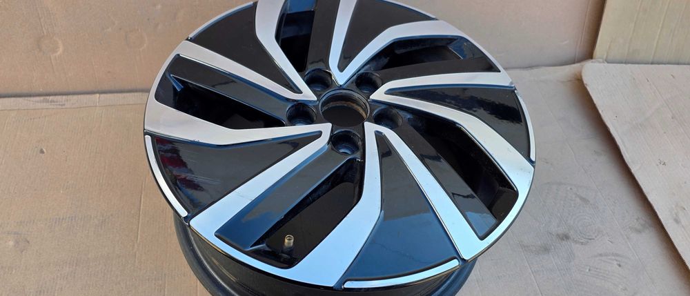 1 buc Janta Aliaj 15 " Vw Polo 2G AW 2G0601025AS 2019 2020 / 2021 2022