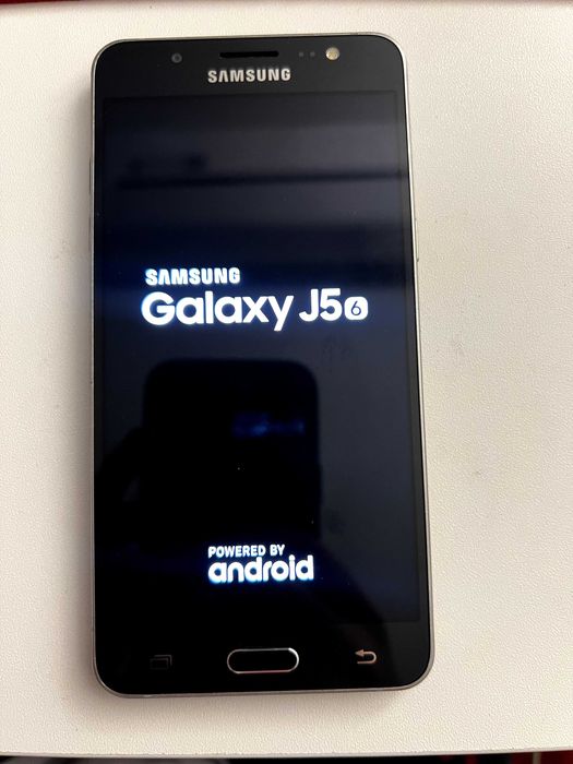 Samsung Galaxy J5 2016 – stare bună, complet funcțional