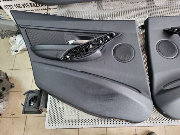 Fata Usa Tapiterie Usa Fata Spate BMW F30 Volan Stanga Europa Livram Oriunde In Tara