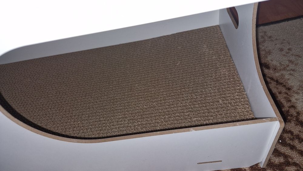 Дървена къщичка за котки