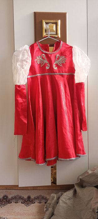 Женские вещи и одежды