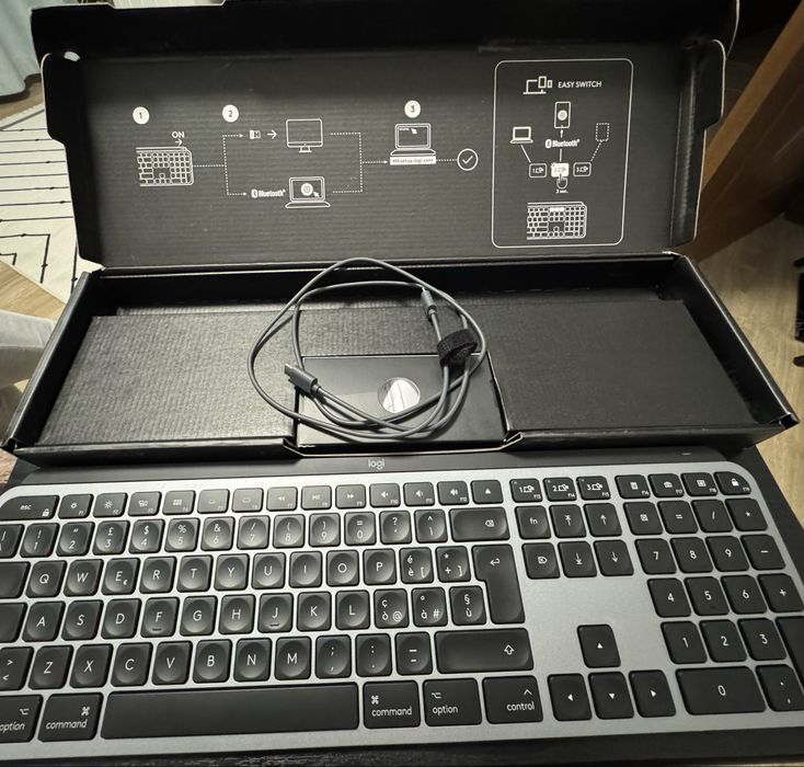 Logitech MX KEYS for Mac