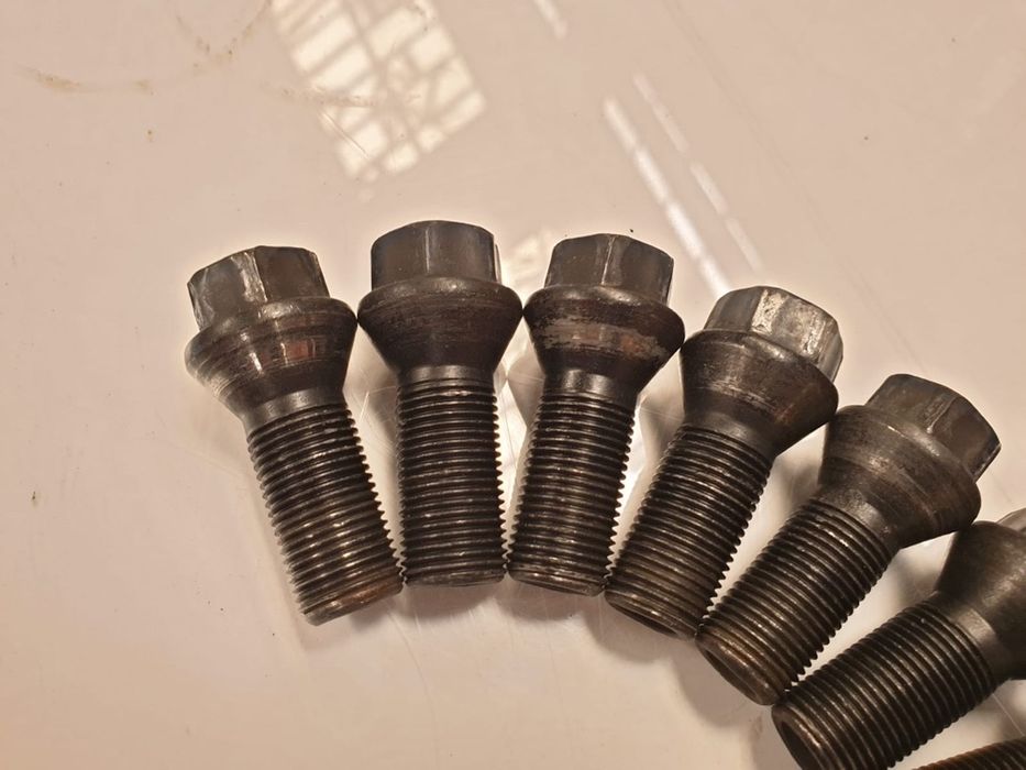 Болты на колеса