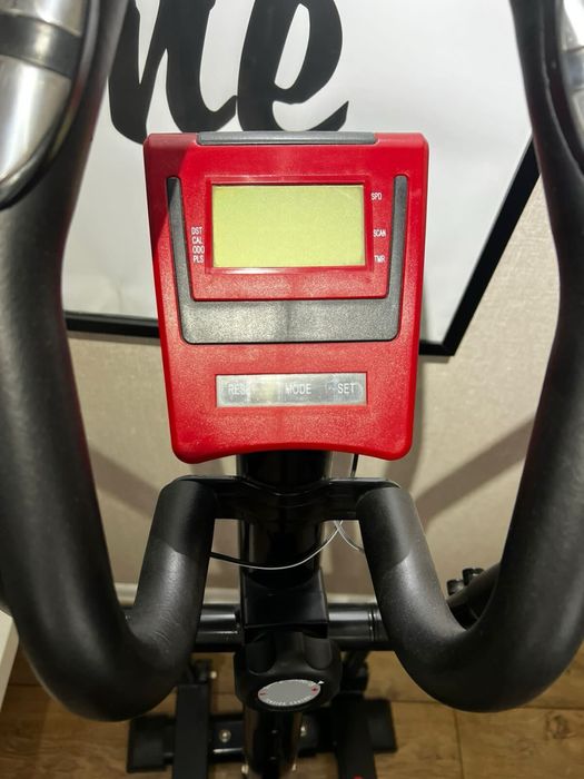 Тренажерный велосипед