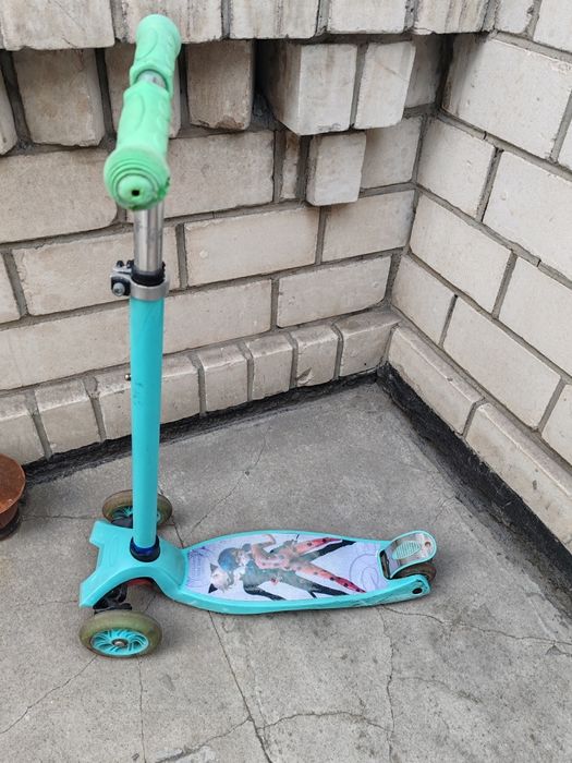 Самокат детский.