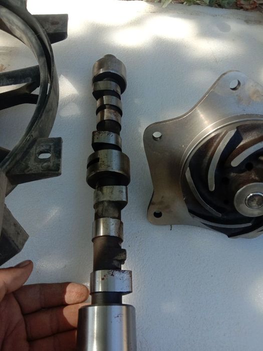 Продаются автозапчасти для Лада калина