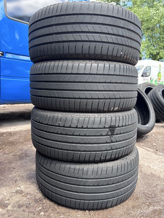 245/40/19 Bridgestone 4 бр 2022