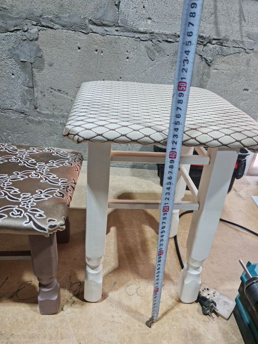 Стол кухонный с табуретками