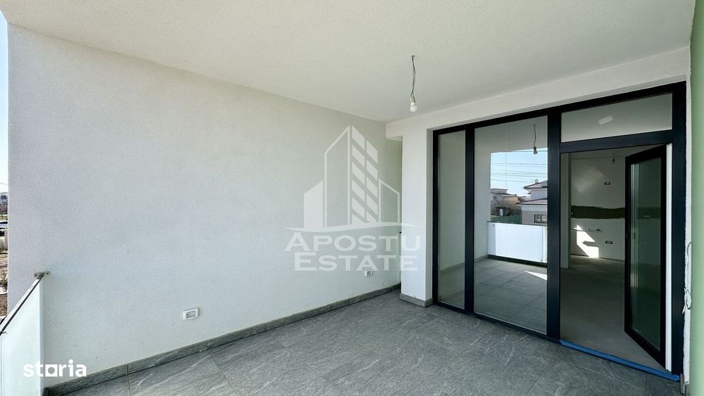 Apartament de vanzare cu 4 camere, etajul intai, Dumbravita — fotografia 3