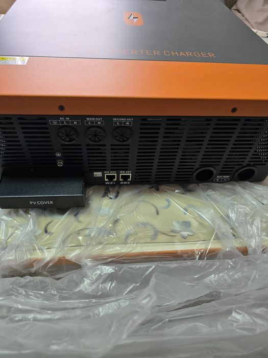 Хибриден соларен инвертор PowMr 10.2 KW с WiFi