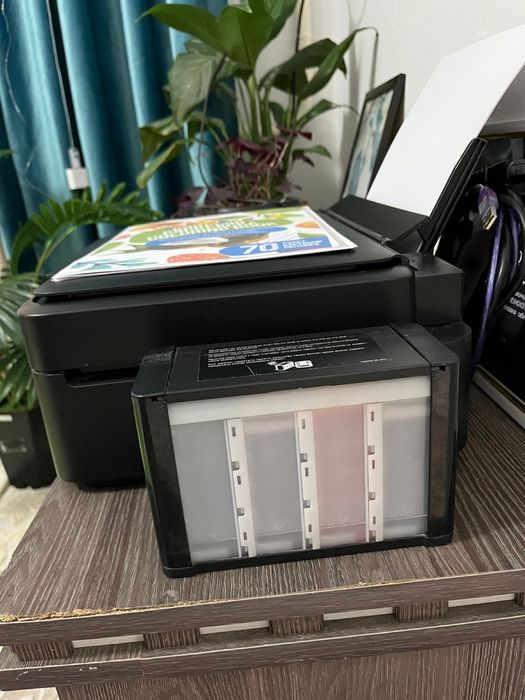 Принтер Epson L222 и Принтер Canon