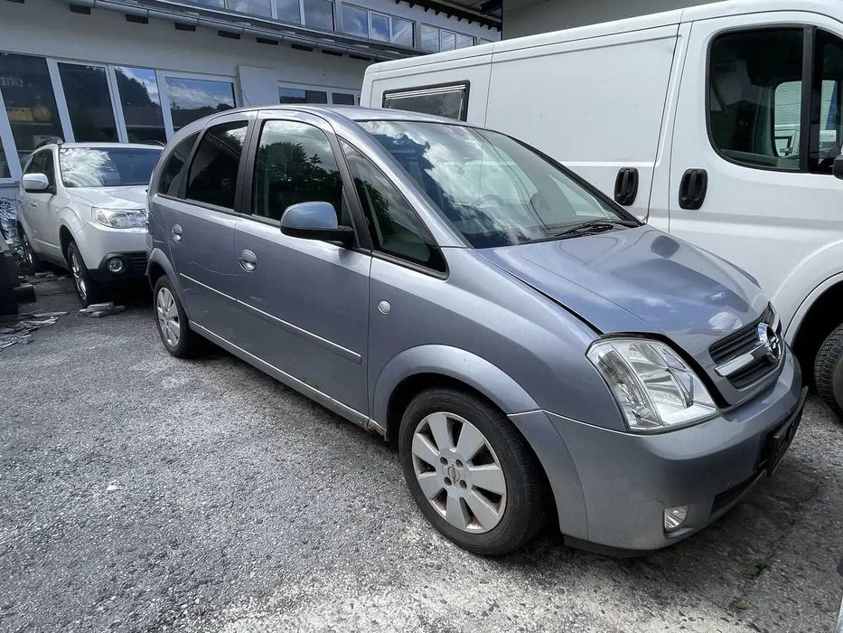 Opel Meriva A 1.6 бензин 100к.с. автомат който се продава на части
