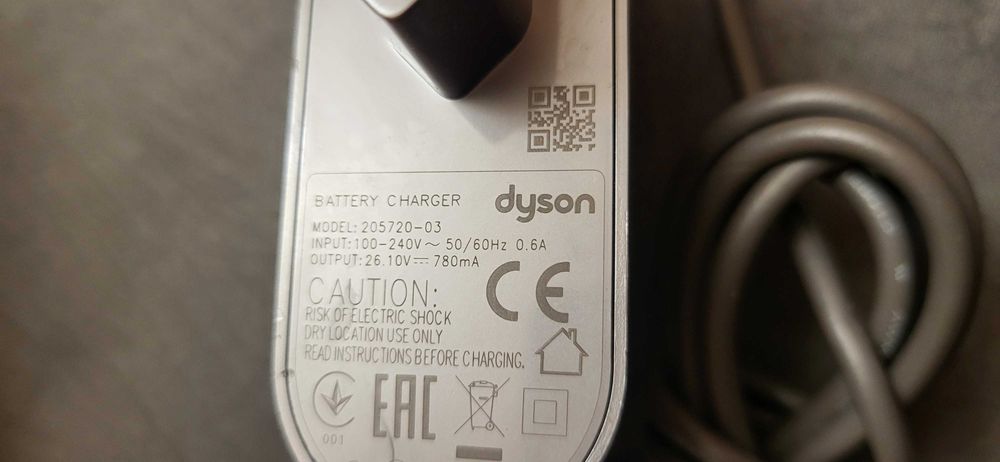 DYSON V8 Incarcator 26.10V-780mA fuctional 90 lei