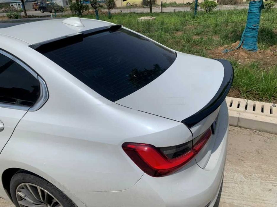 Eleron Lip Luneta Geam BMW Seria 3 G20 M3 M4 G80 VStyle, Negru Lucios