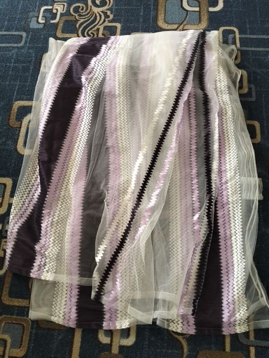 Продам тюль в нормальном состоянии