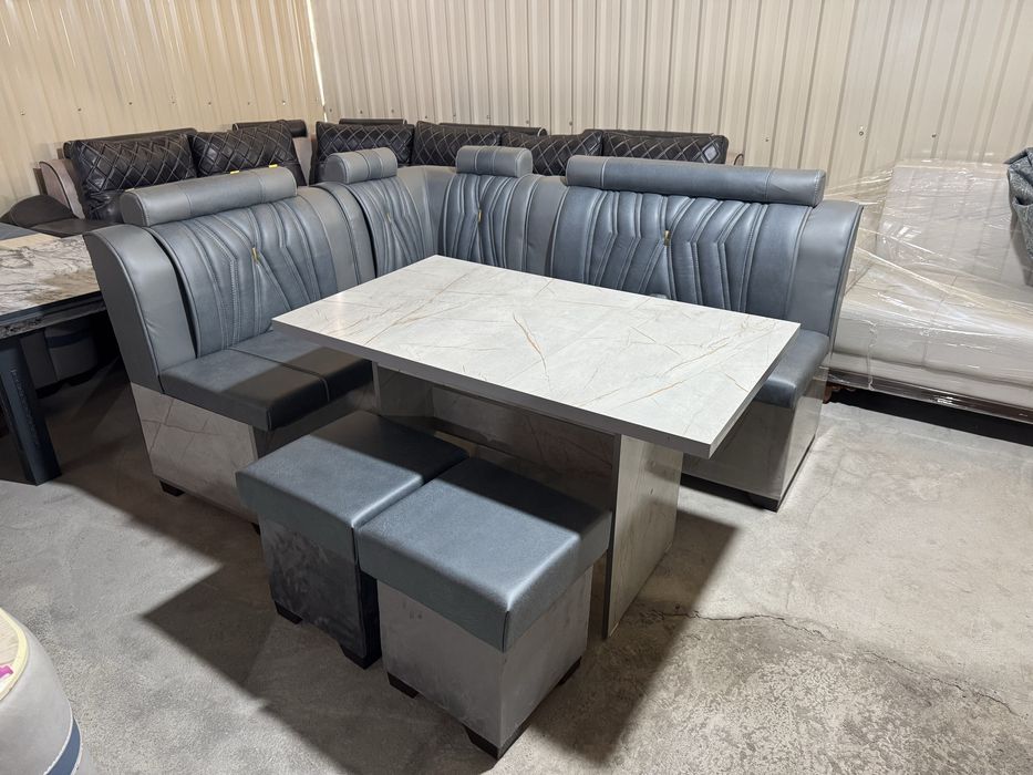 Продаётся кухоный уголок