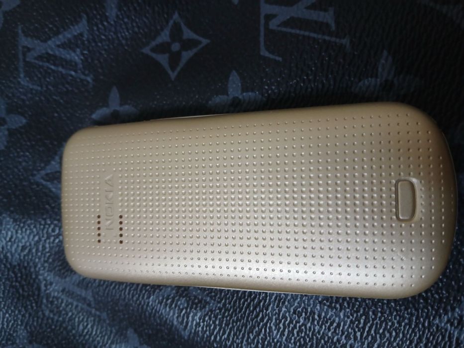Assalom alekum Telefon sotiladi Original Nokia 1202 Gold Rang