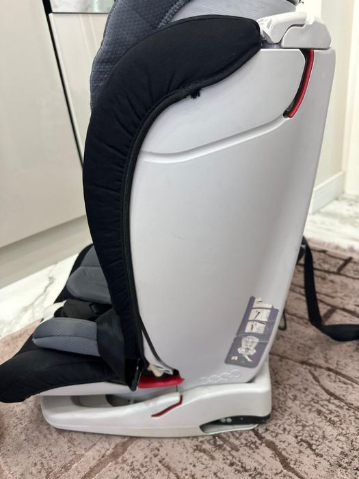 Детско столче за кола