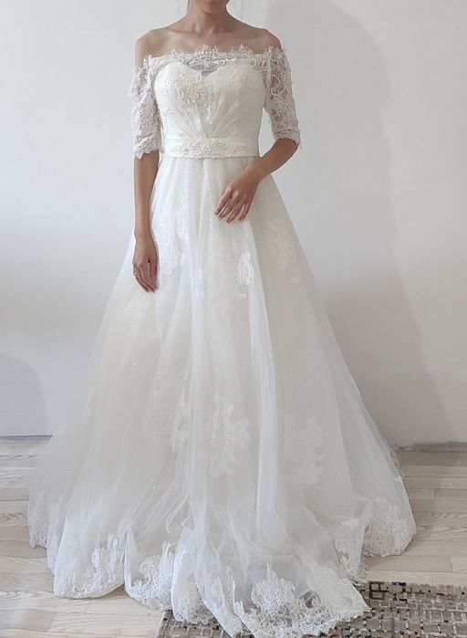 Продам свадебные платья