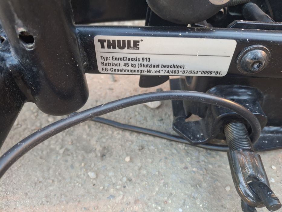 Suport  biciclete  Thule cu prindere pe carlig auto