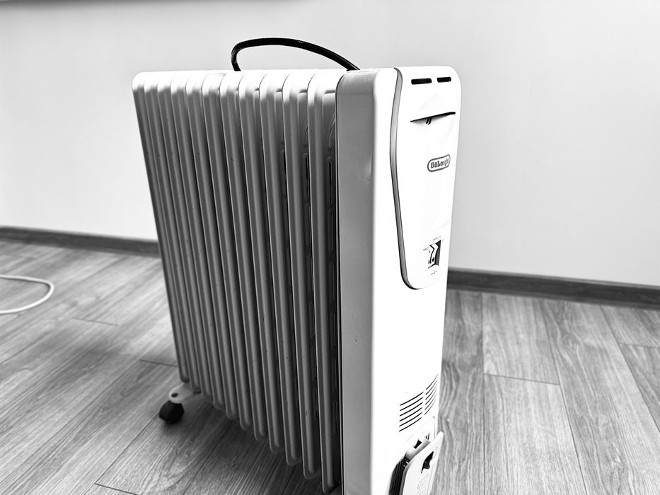 Маслен радиатор Delonghi