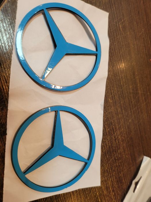 Черна емблема за багажник на Мерцедес