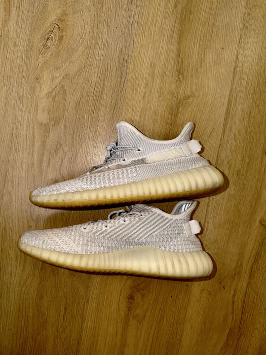 Sneaker Yeezy.