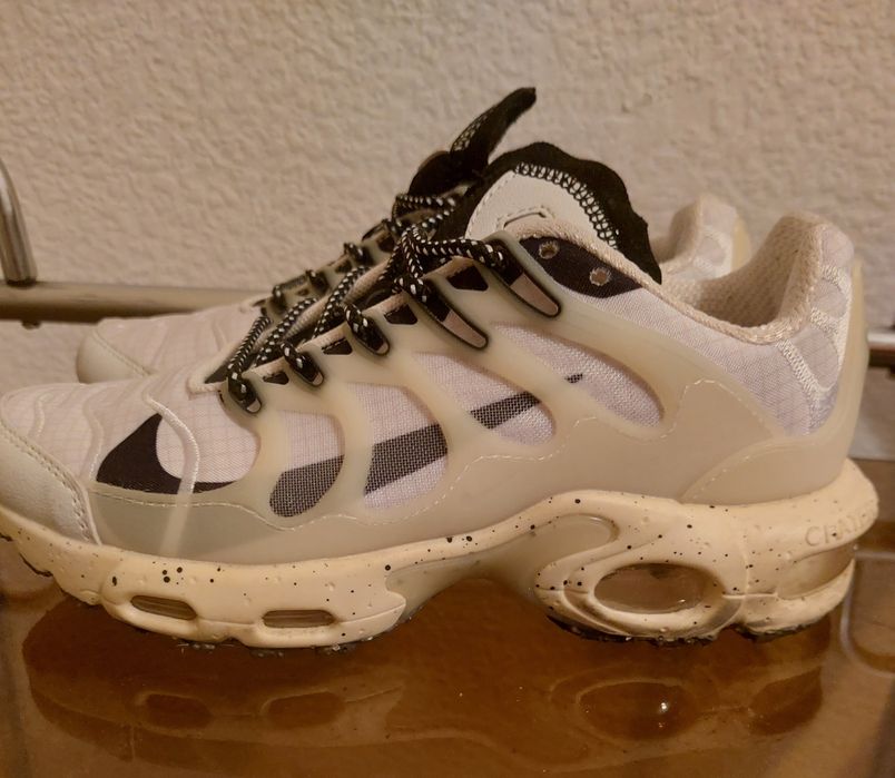 Кроссовки Nike продаю!!! Размер 37,5