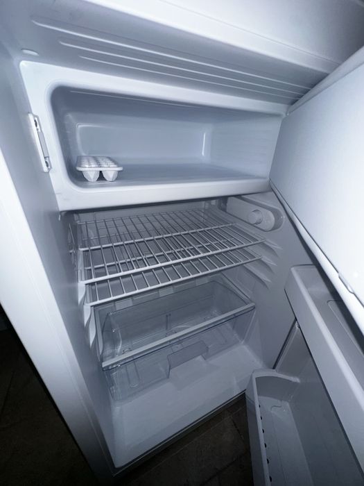 Frigider cu o usa, Arctic, 114litri, 84cm inaltime
