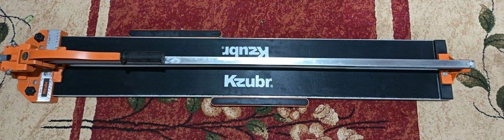 Плиткарез почти новый