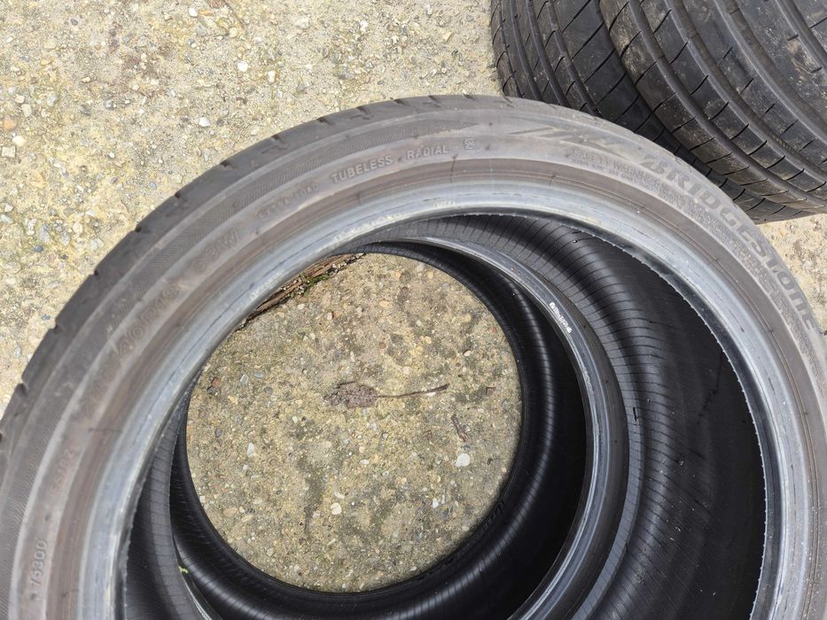 2  Anvelopa de VARA - 225/40/19 - BRIDGESTONE - APP NOI DOT 2023