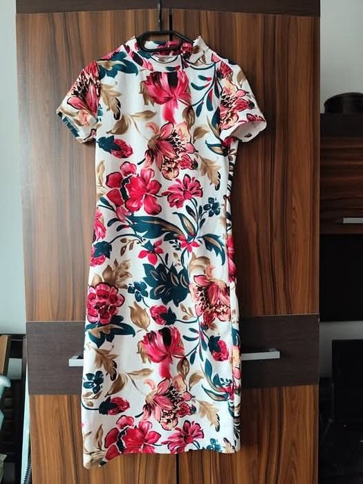 Нови рокли, размер С, 5€ за брой