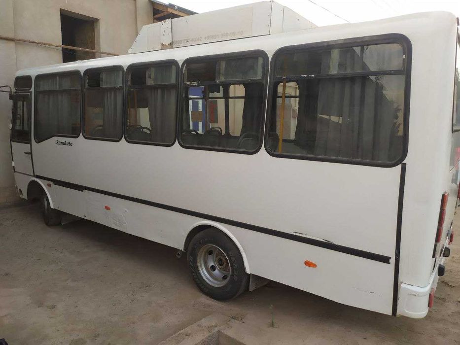 Исузу автобус сотилади. Холати ажойиб. 2017 йил