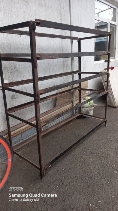 Стеллаж железный разборный