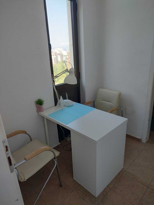 Продавам работещ бизнес - Соларно студио+салон за красота