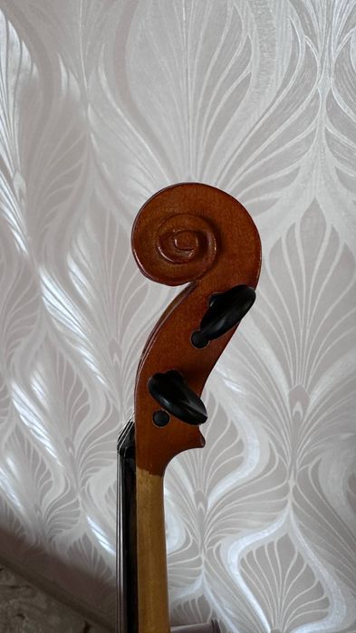 Продается скрипка 4/4 Российская