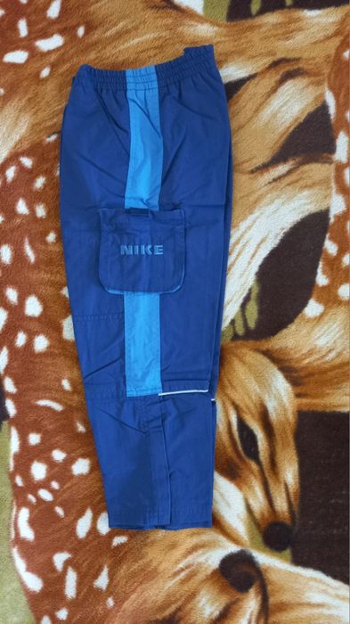 Продам детские вещи.