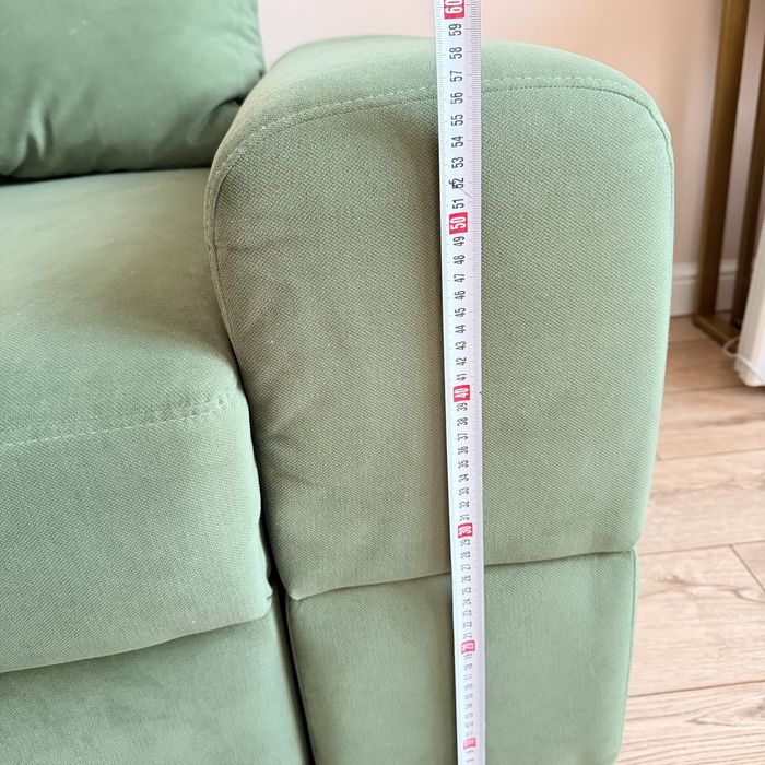 Продам диван угловой в отличном состоянии