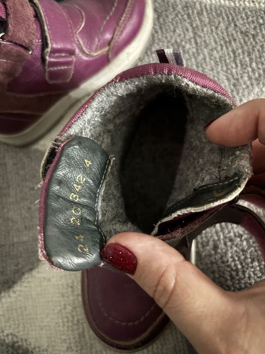 Продам ботинки весна осень